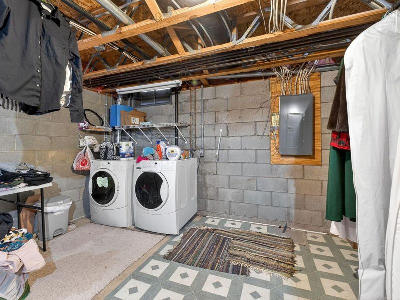 2071 Tamarin Drive, Unit 9C, Columbus, OH 43235 Photo 32