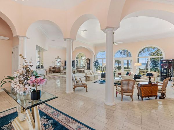 815 Choctaw Lane, Shalimar, FL 32579