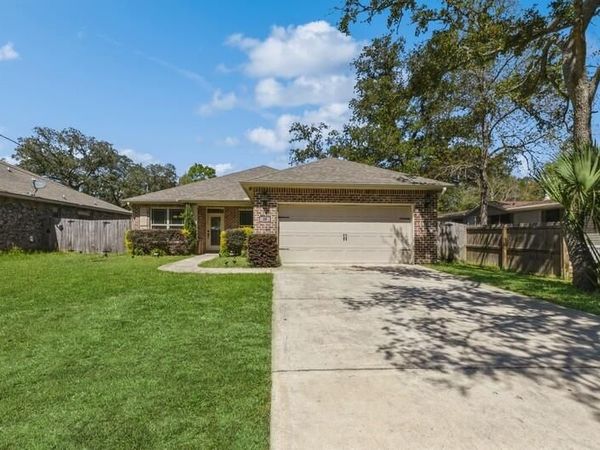 2B Newcastle Drive, Fort Walton Beach, FL 32547