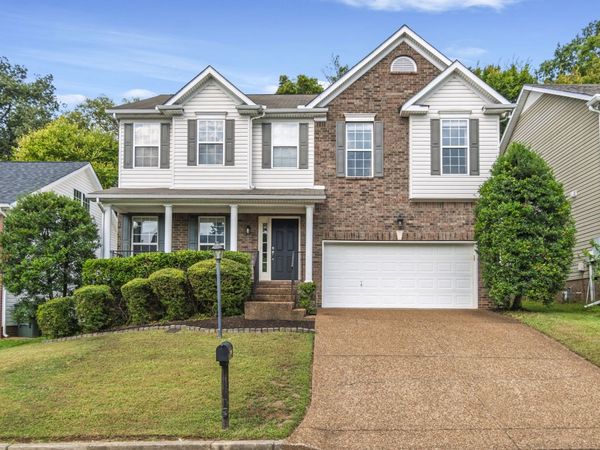 7512 Henderson Dr, Nashville, TN 37221