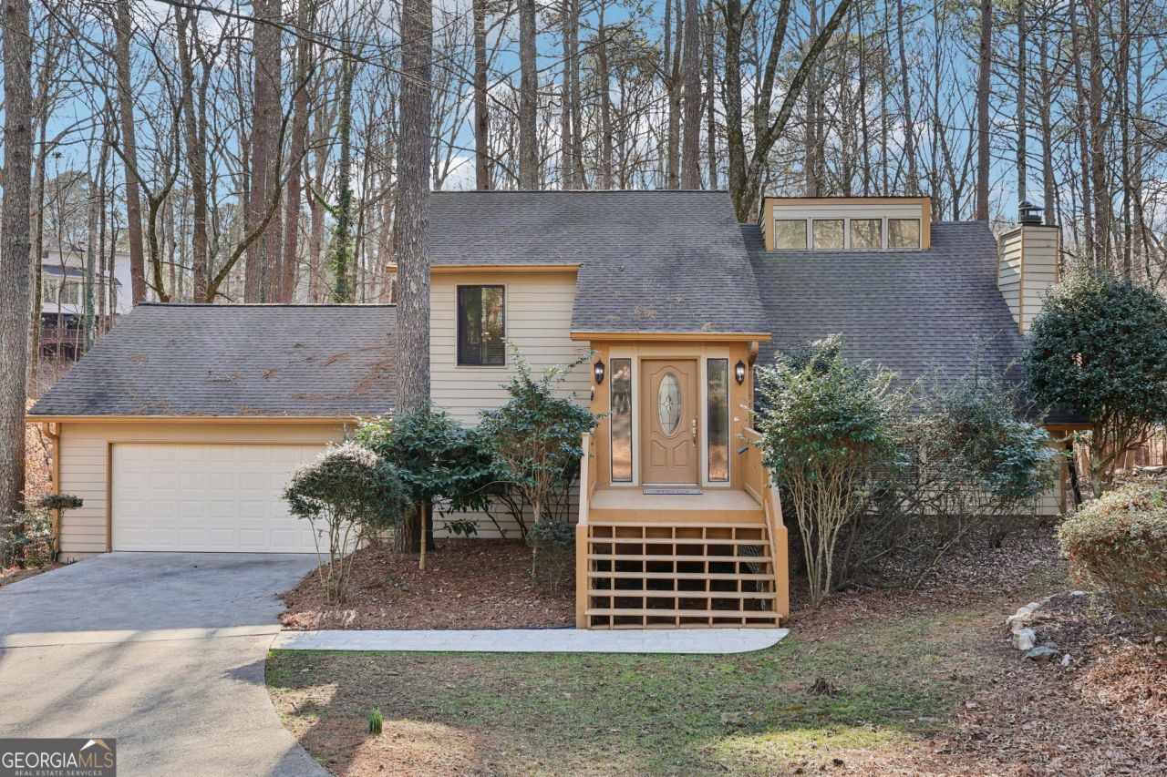 680 Branch Valley Court, Roswell, GA 30076 Main Photo