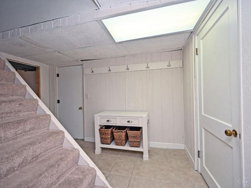 7311 Timberknoll Drive, Sycamore Township, OH 45242 Photo 23