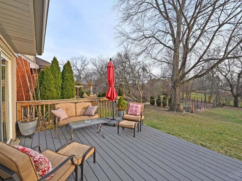 7311 Timberknoll Drive, Sycamore Township, OH 45242 Photo 25