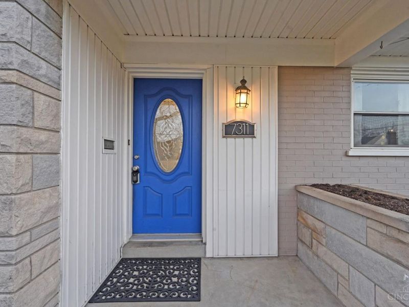 7311 Timberknoll Drive, Sycamore Township, OH 45242 Photo 3