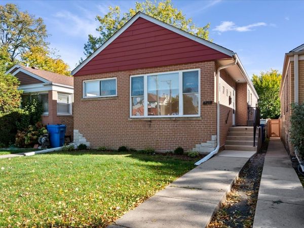 6707 N Whipple Street, Chicago, IL 60645