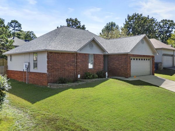 49 Park Ridge, Maumelle, AR 72113