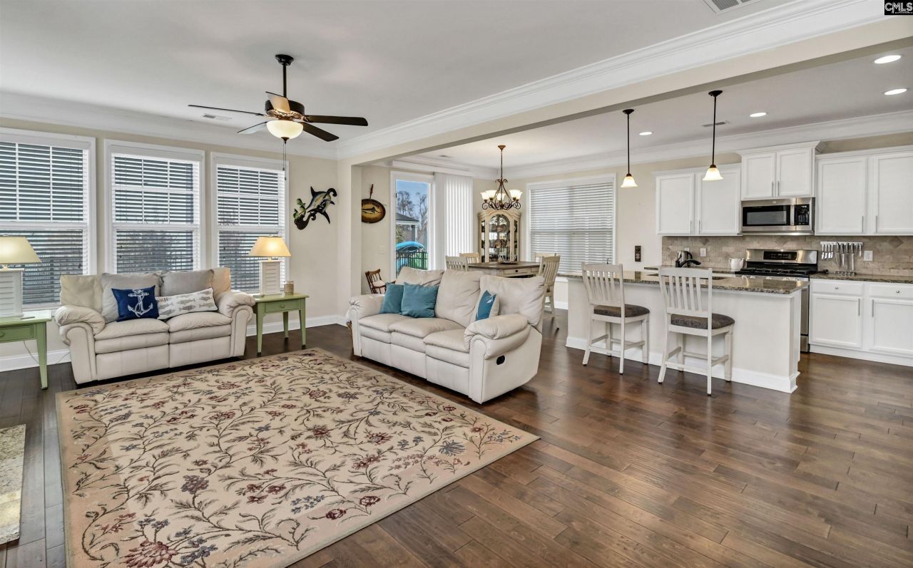 637 Pinnacle Way  Photo 13