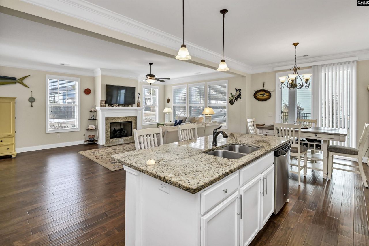 637 Pinnacle Way  Photo 18