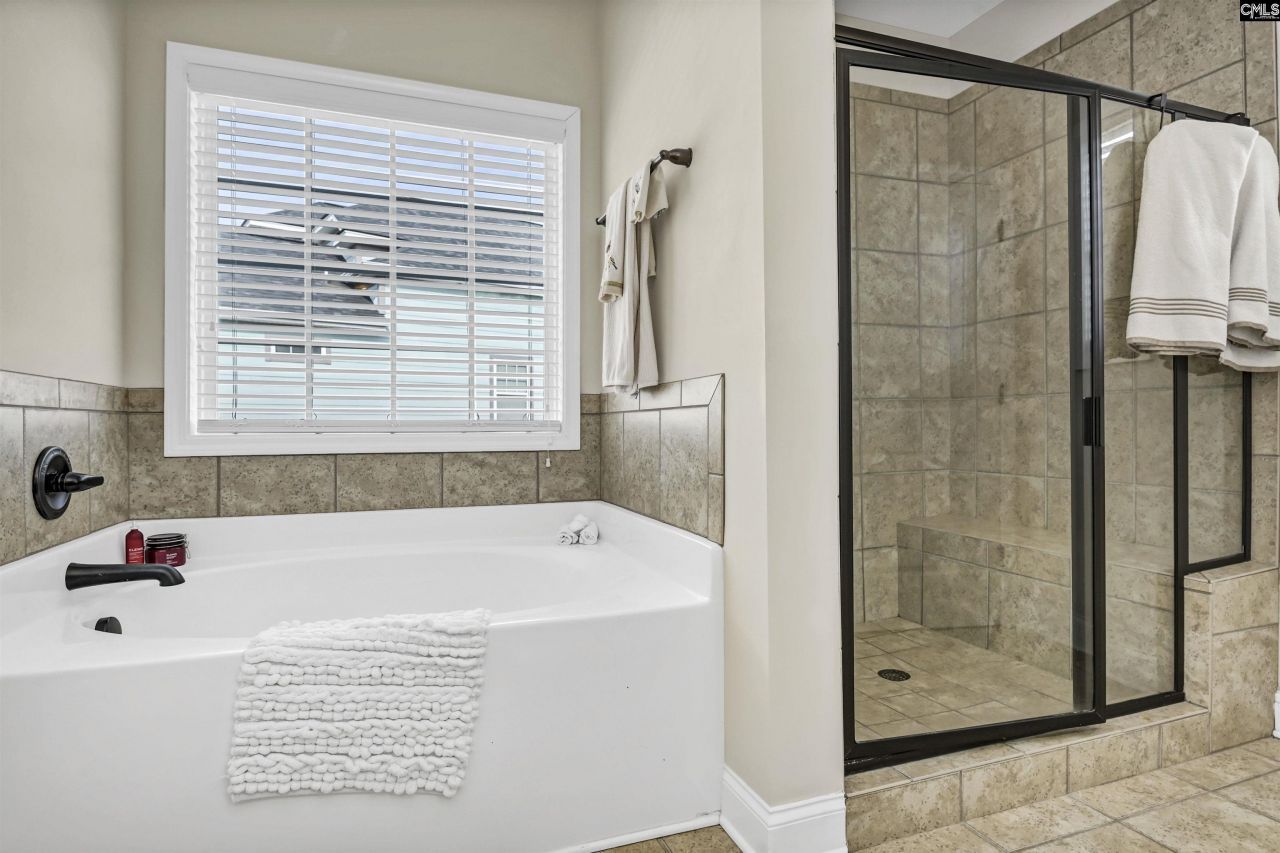 637 Pinnacle Way  Photo 25