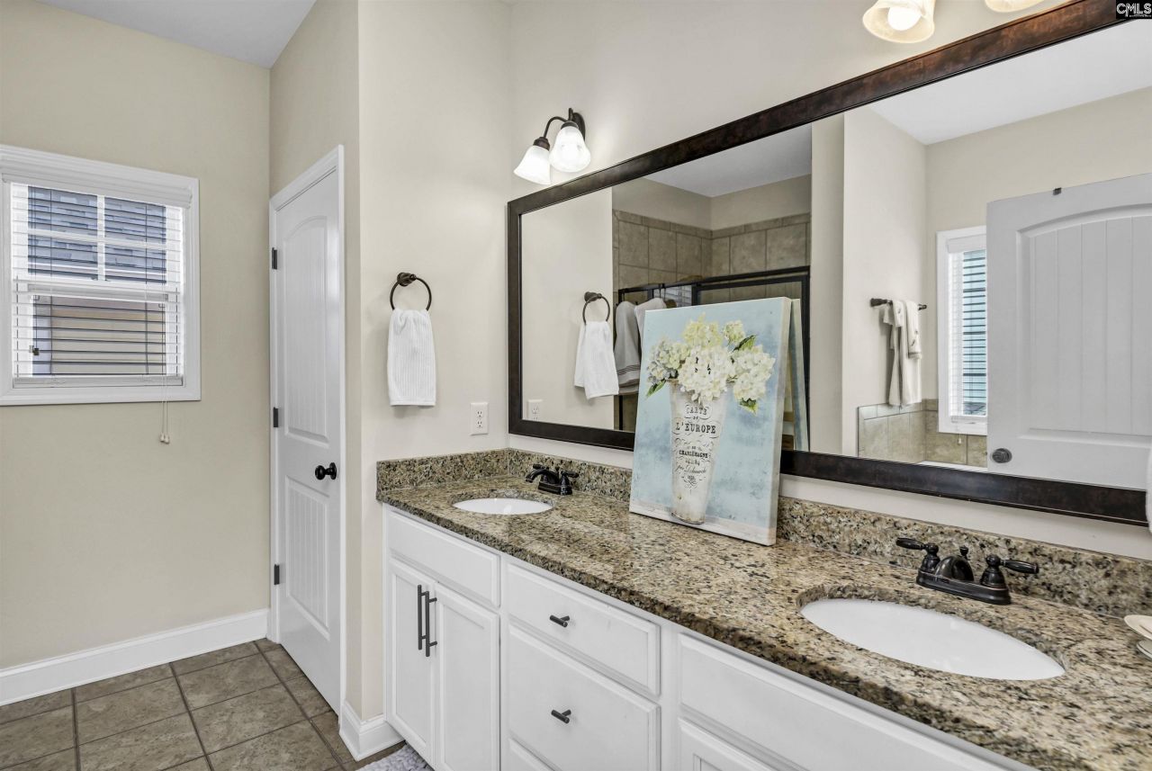 637 Pinnacle Way  Photo 26