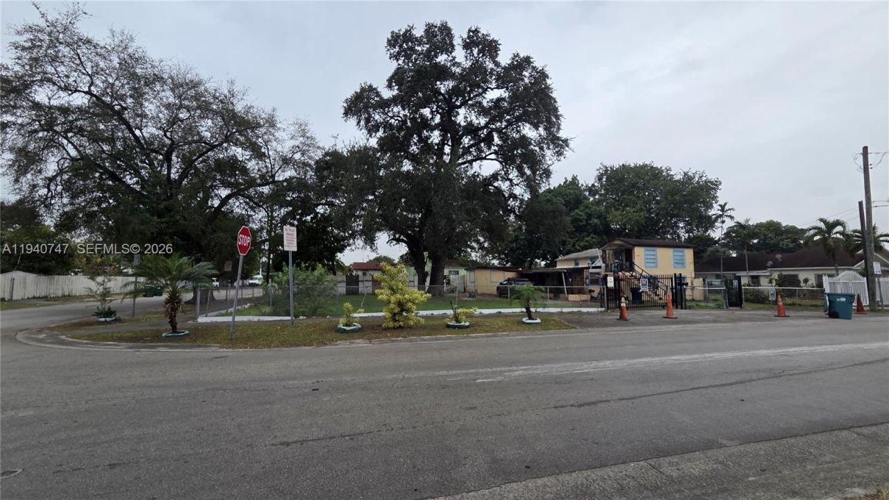 3108 NW 29th St , Miami, FL 33142 Photo