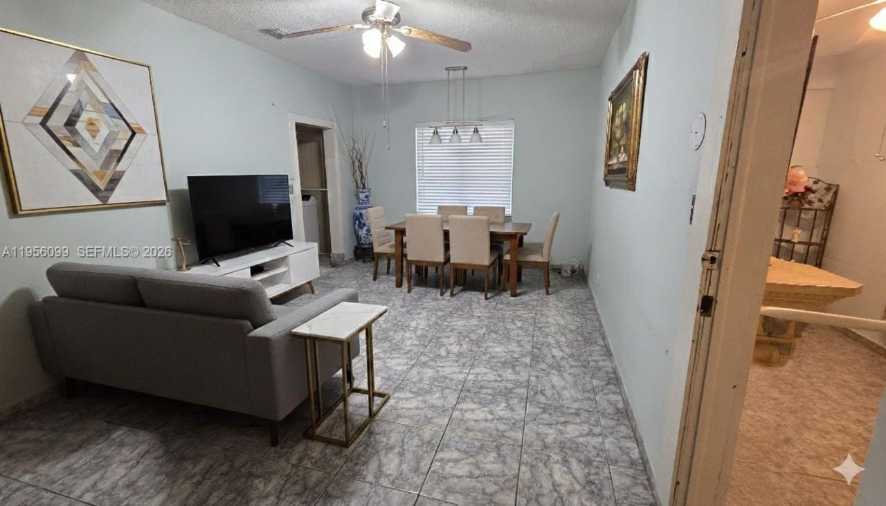 2764 NW 31st St, Miami, FL 33142 Photo