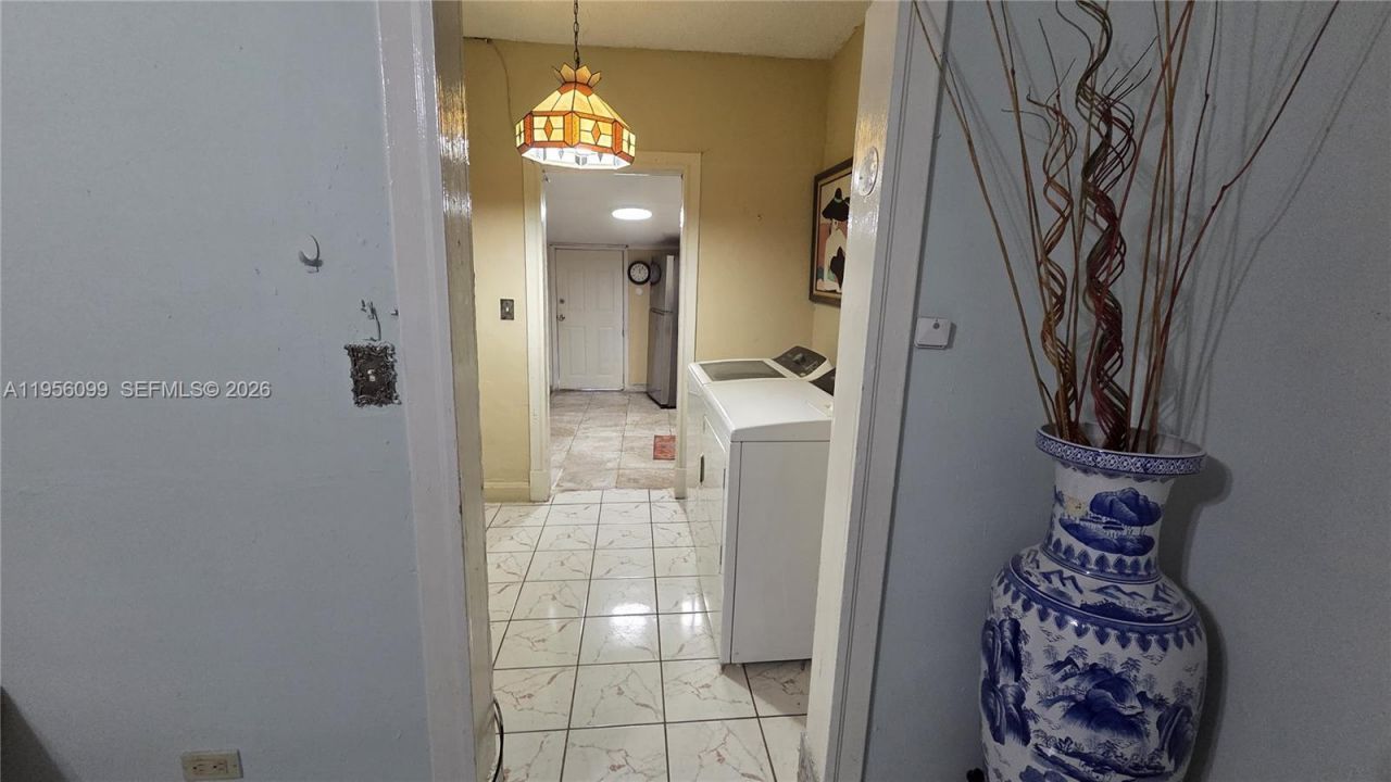 2764 NW 31st St, Miami, FL 33142 Photo