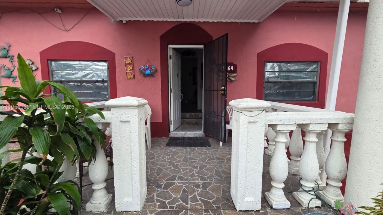 2764 NW 31st St, Miami, FL 33142 Photo