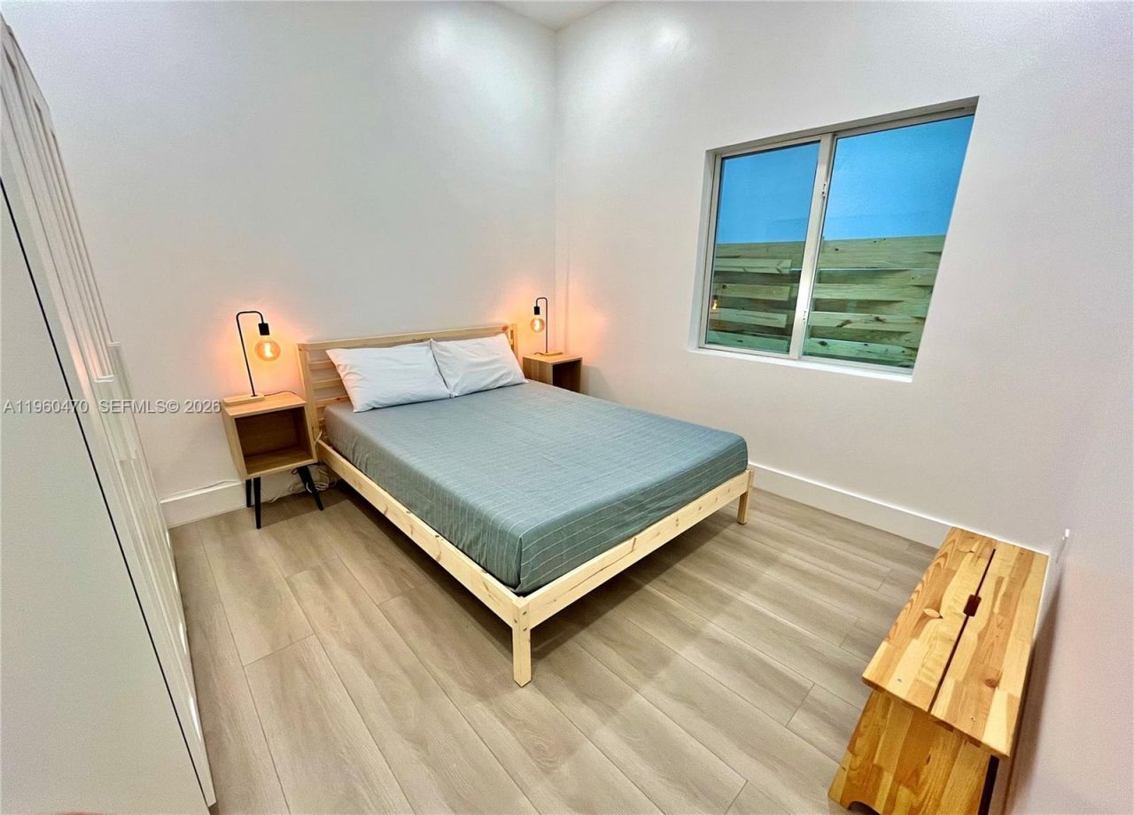 6241 NW Miami Pl, Miami, FL 33150 Photo