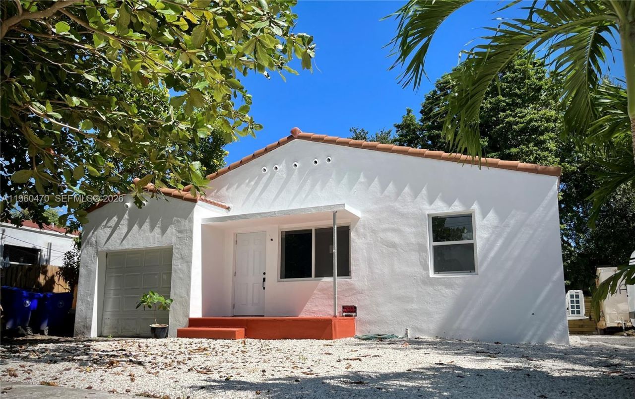 6241 NW Miami Pl, Miami, FL 33150 Photo