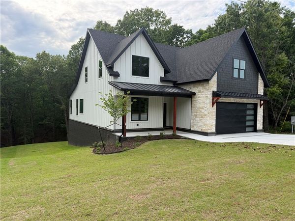 2453 N Double Springs Road, Fayetteville, AR 72704