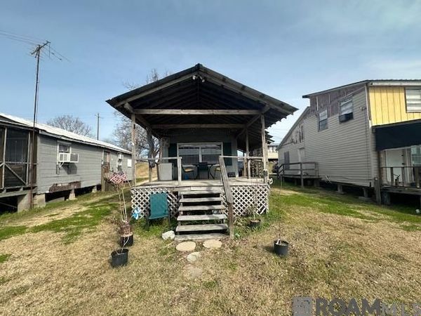 6871 Island Rd, Jarreau, LA 70749