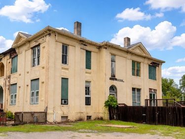 1418 High Street, Beatrice, NE 68310