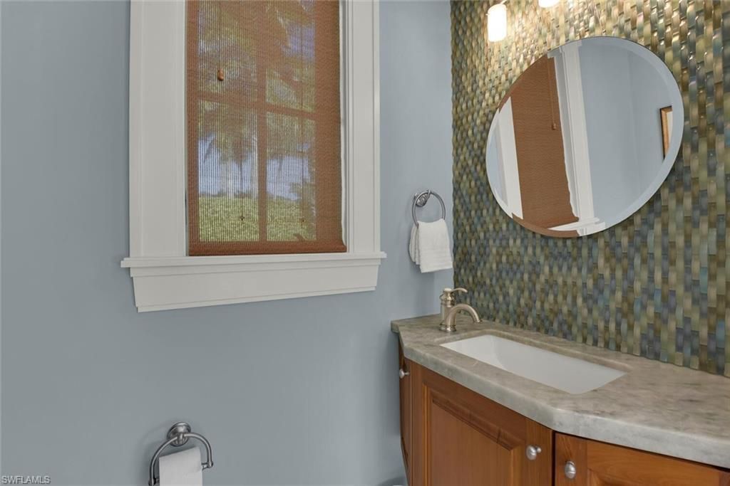 2250 Crayton Rd, Naples, FL 34103 Photo