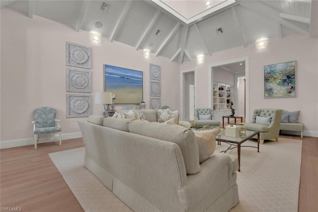 2250 Crayton Rd, Naples, FL 34103 Photo