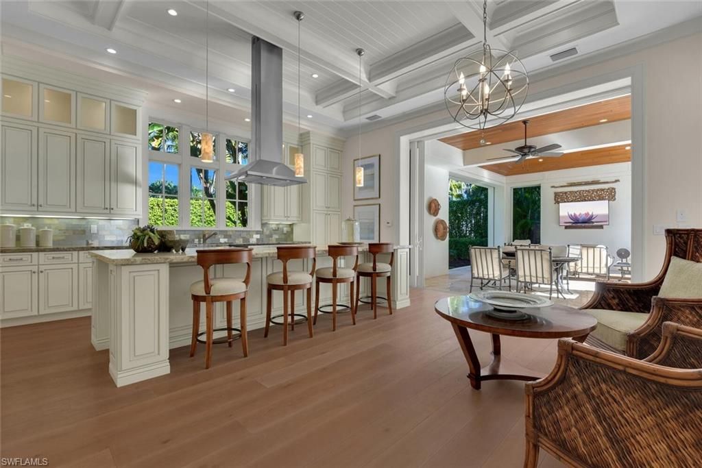 2250 Crayton Rd, Naples, FL 34103 Photo