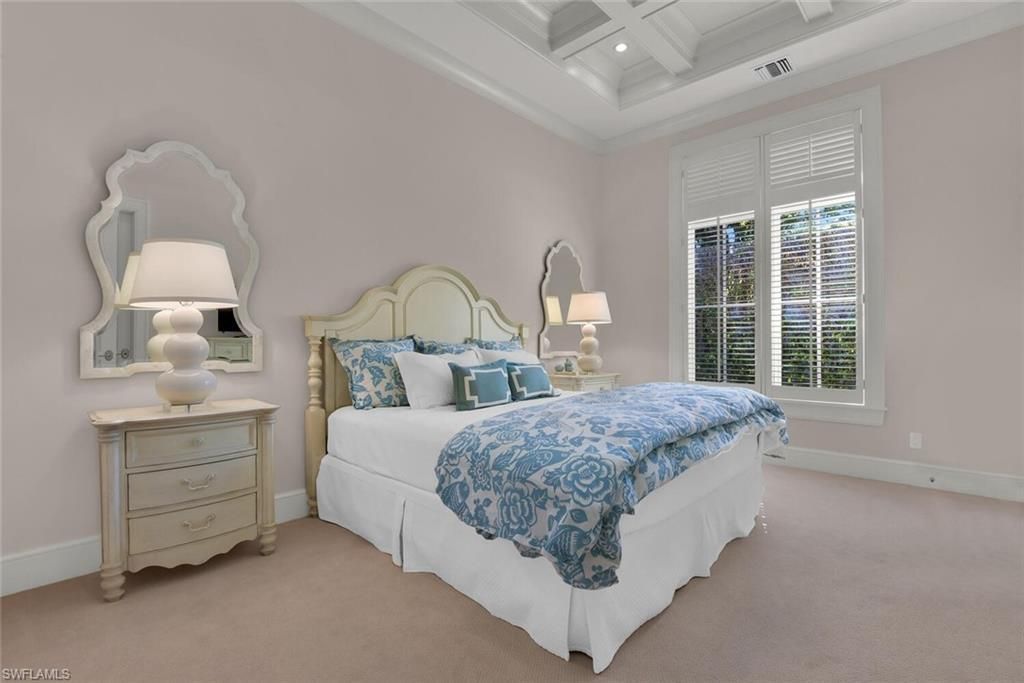 2250 Crayton Rd, Naples, FL 34103 Photo