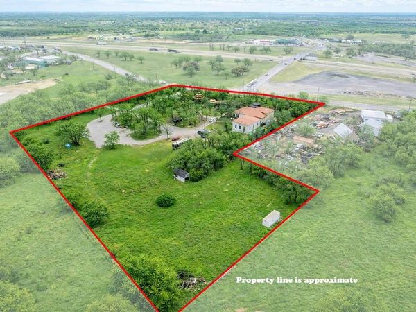 7530 W I 20, Weatherford, TX 76088