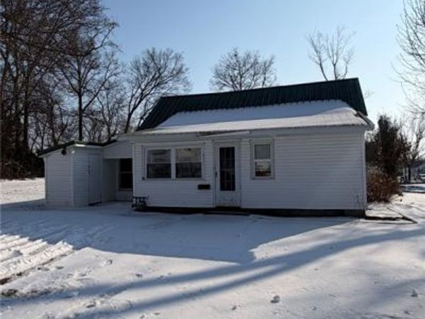 811 2nd Street W, Scott City, MO 63780