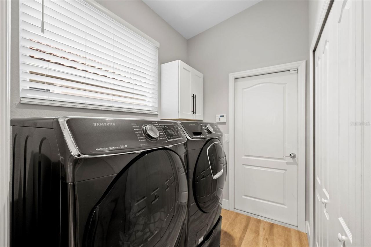 8322 Whispering Woods Court, Bradenton, FL 34202 Photo