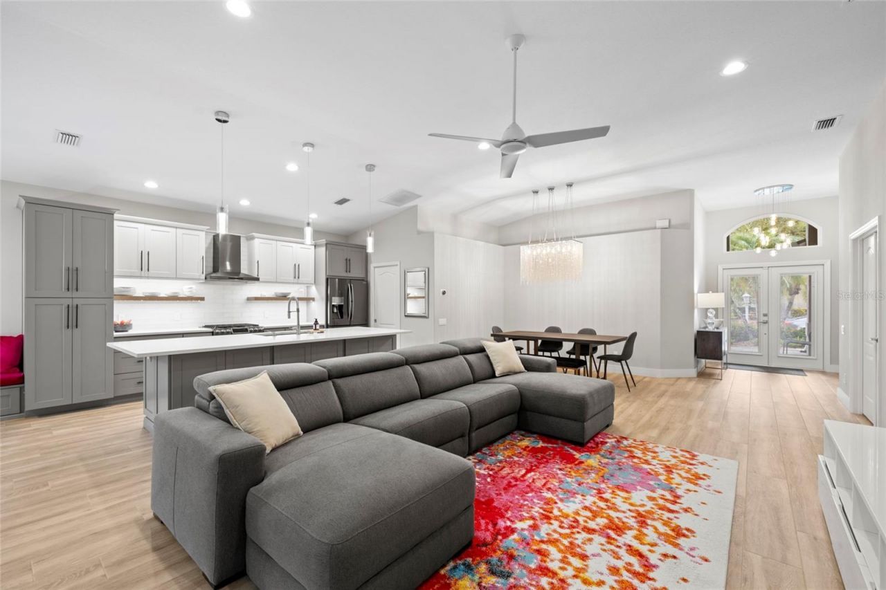 8322 Whispering Woods Court, Bradenton, FL 34202 Photo