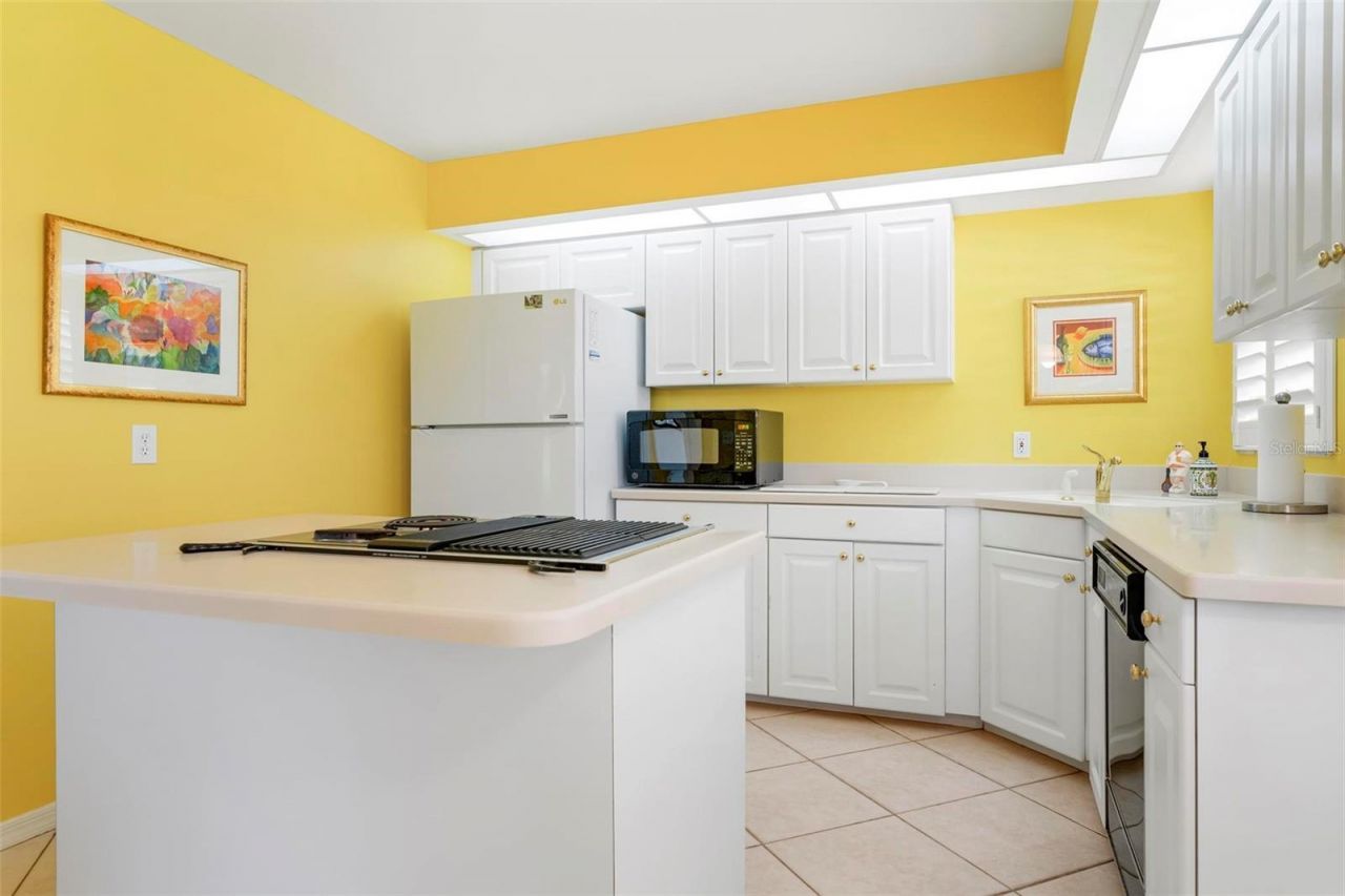 732 Brightside Crescent Drive, Unit 17, Venice, FL 34293 Photo