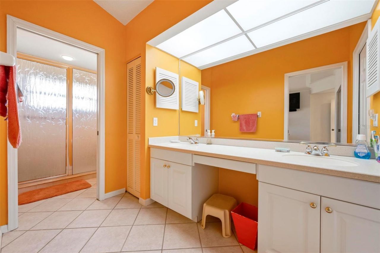 732 Brightside Crescent Drive, Unit 17, Venice, FL 34293 Photo