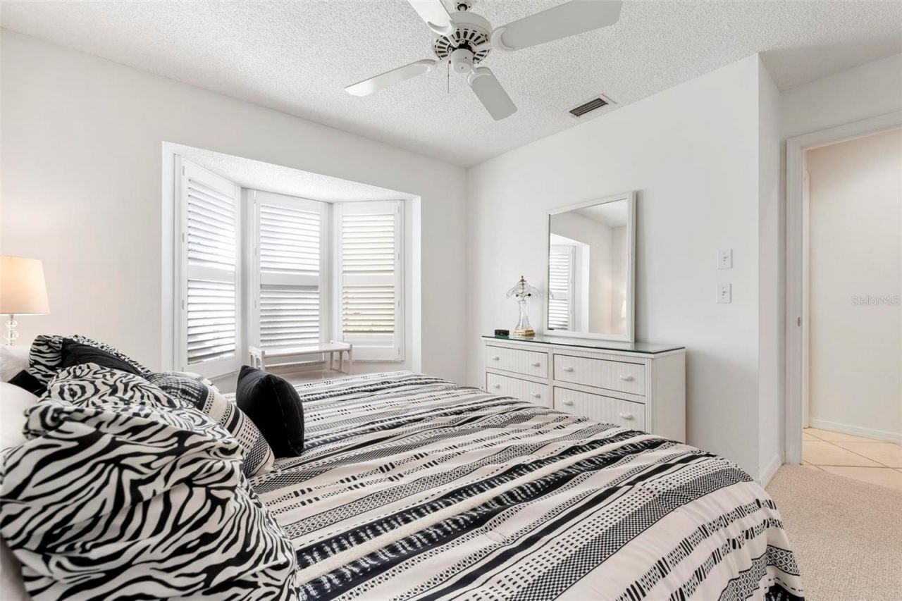 732 Brightside Crescent Drive, Unit 17, Venice, FL 34293 Photo