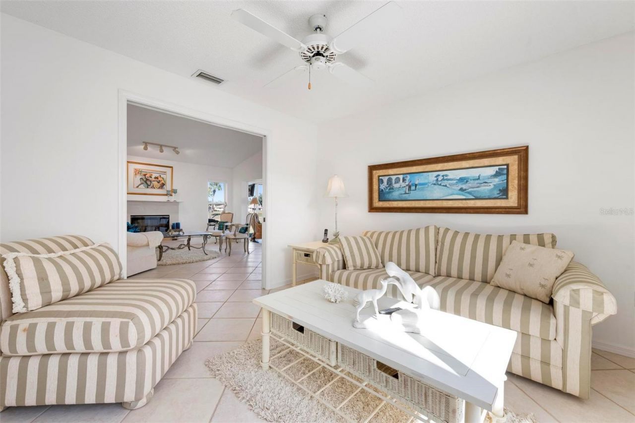 732 Brightside Crescent Drive, Unit 17, Venice, FL 34293 Photo