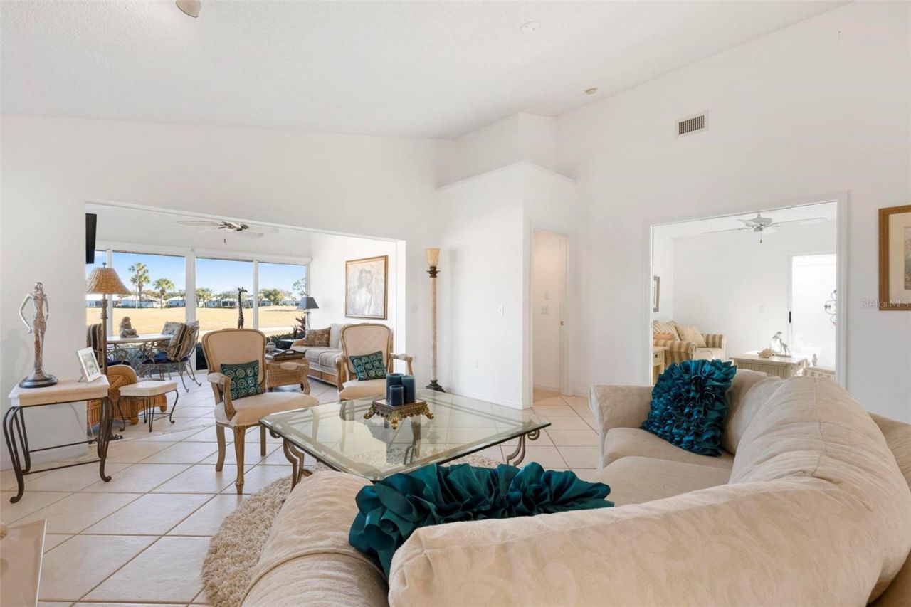 732 Brightside Crescent Drive, Unit 17, Venice, FL 34293 Photo