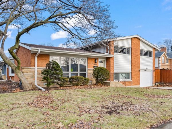 1804 E Euclid Avenue, Arlington Heights, IL 60004