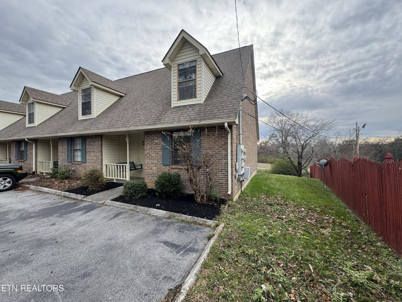 9001 Fountain Brook Lane, Knoxville, TN 37923 Main Photo