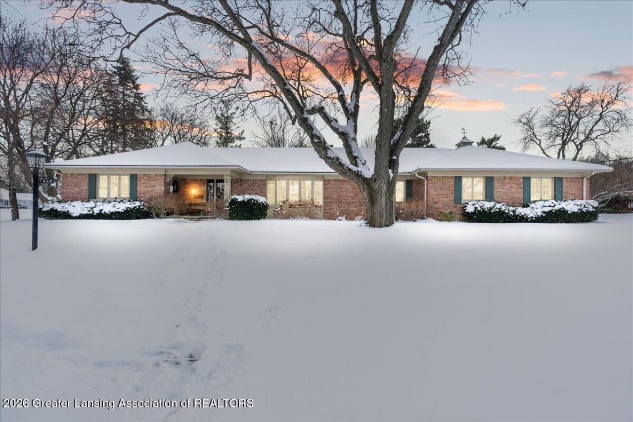 938 Applegate Lane, East Lansing, MI 48823 Main Photo