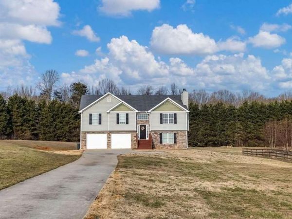 8258 Mountain Glen Drive, Clermont, GA 30527