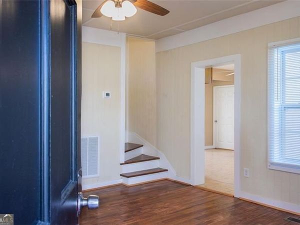 305 GROVE Avenue SE, Lindale, GA 30147