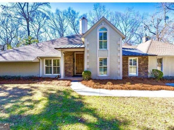 4716 Moor Park, Macon, GA 31210