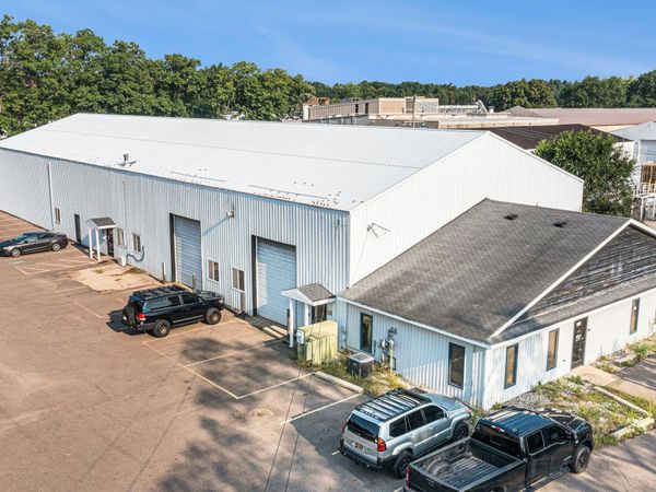9340 Shaver Road, Portage, MI 49024