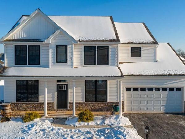 10 ELI DRIVE, YORK, PA 17404