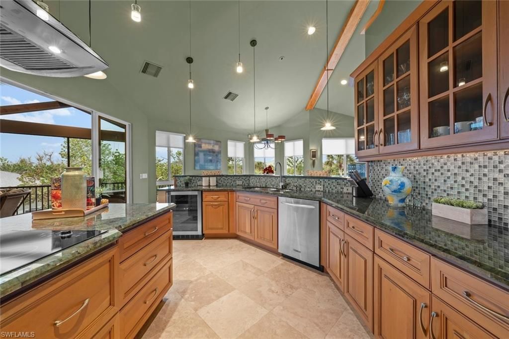 4353 Gulf Pines Dr, Sanibel, FL 33957 Photo