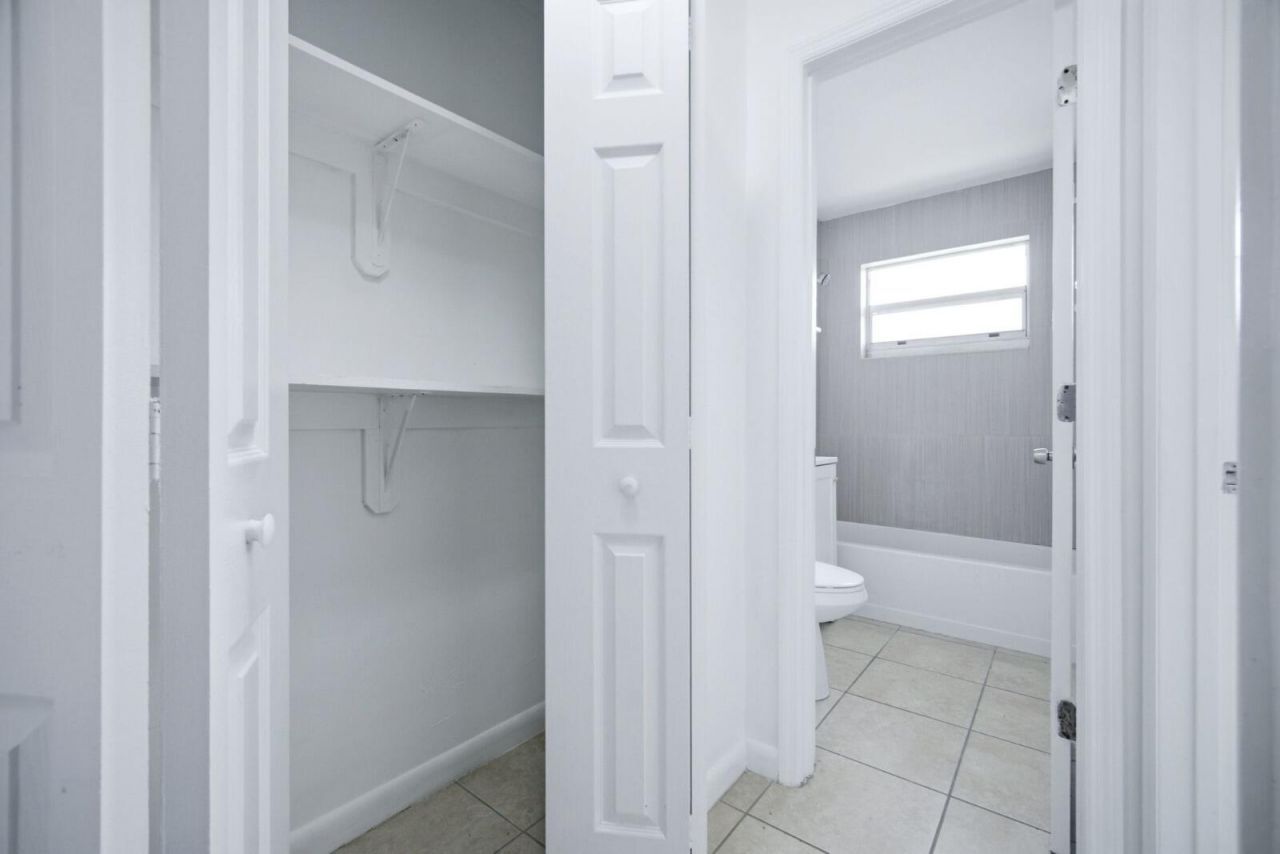 750 NW 56th Street, Unit 4, Miami, FL 33127 Photo