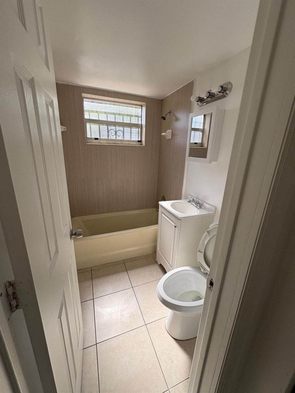 750 NW 56th Street, Unit 4, Miami, FL 33127 Photo