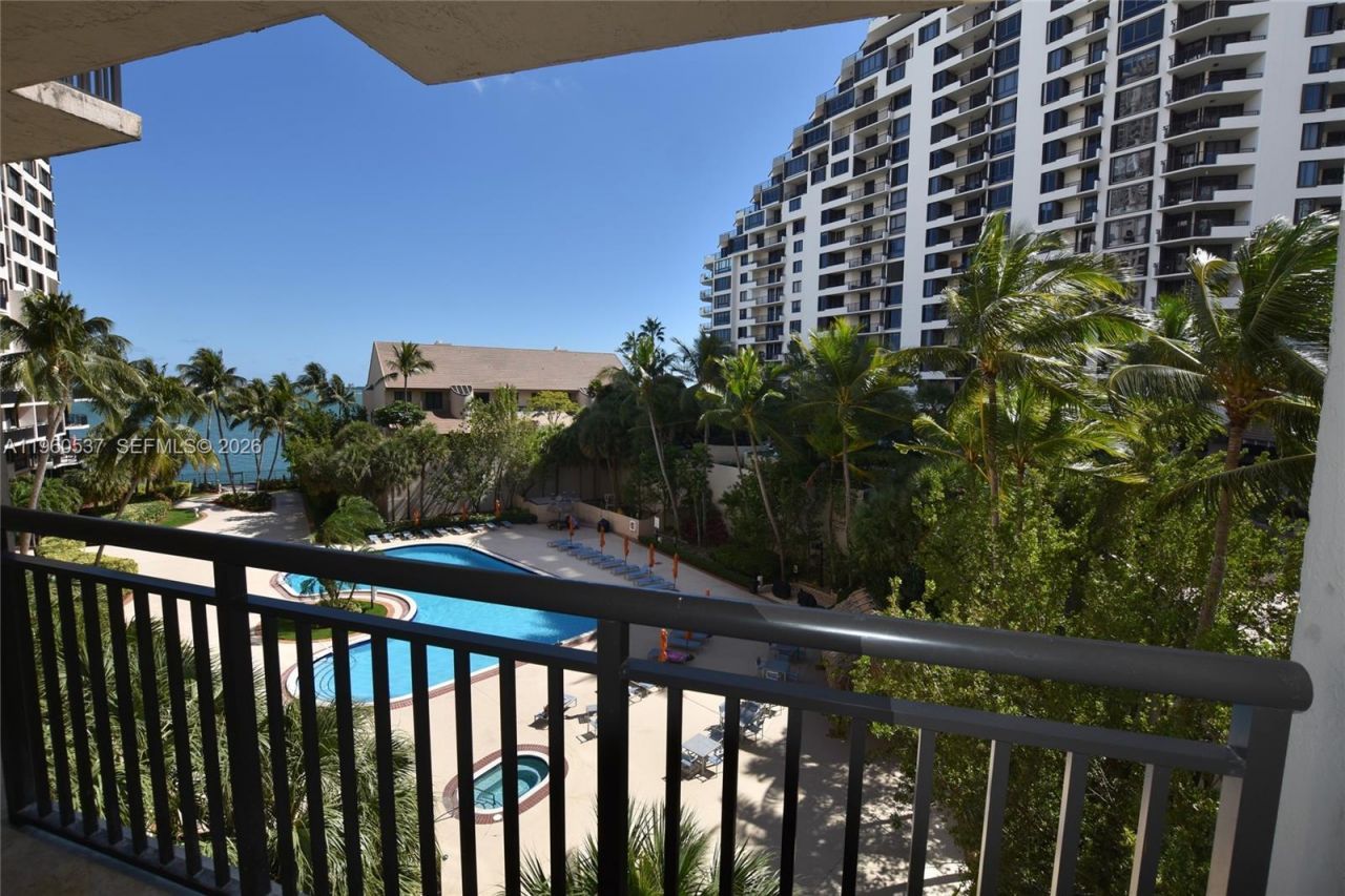 540 Brickell Key Dr, Unit 505, Miami, FL 33131 Photo