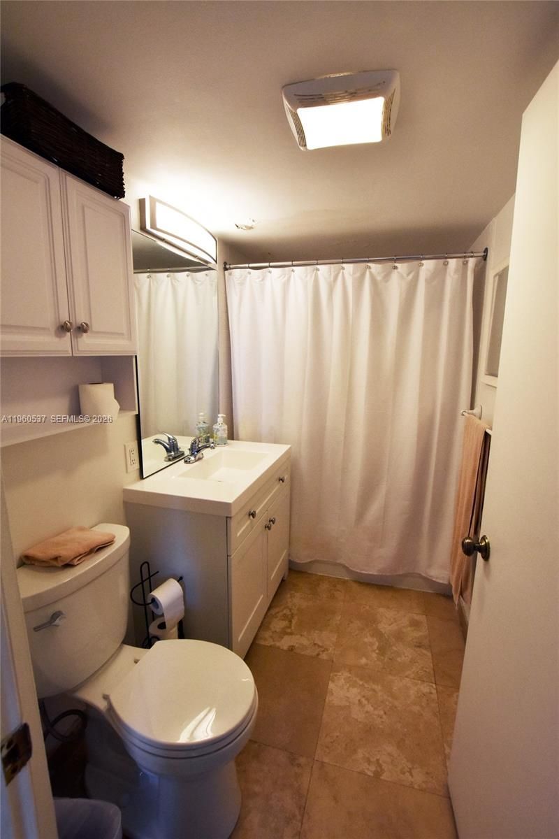 540 Brickell Key Dr, Unit 505, Miami, FL 33131 Photo