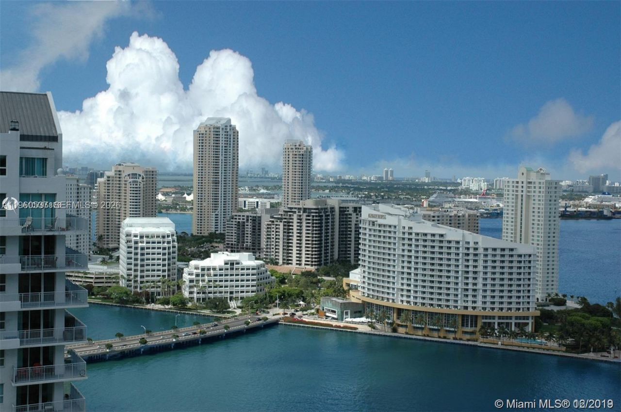 540 Brickell Key Dr, Unit 505, Miami, FL 33131 Photo